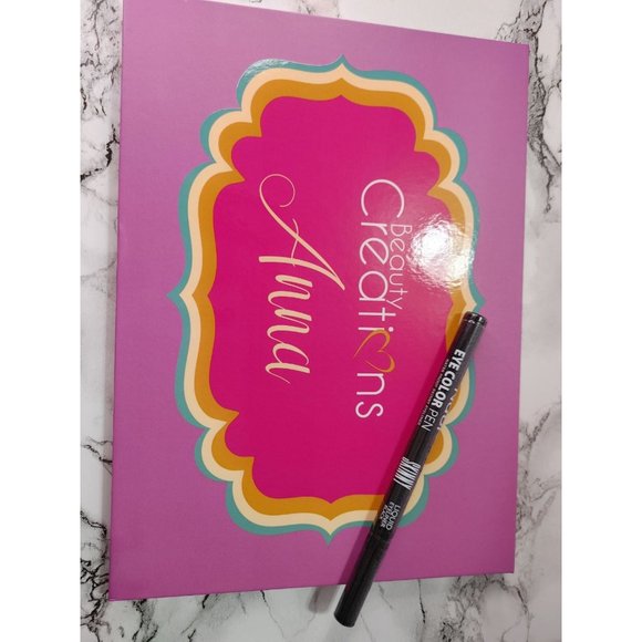 Anna Eyeshadow Palette - Picture 6 of 7